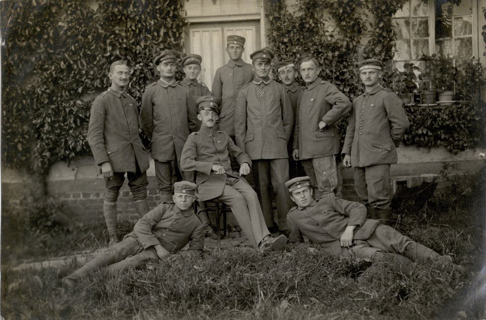 Saxon infantrymen in autumn 1918, just about identifiable as members of the 241.ID by the first two digits '47-' on their shoulderstraps.