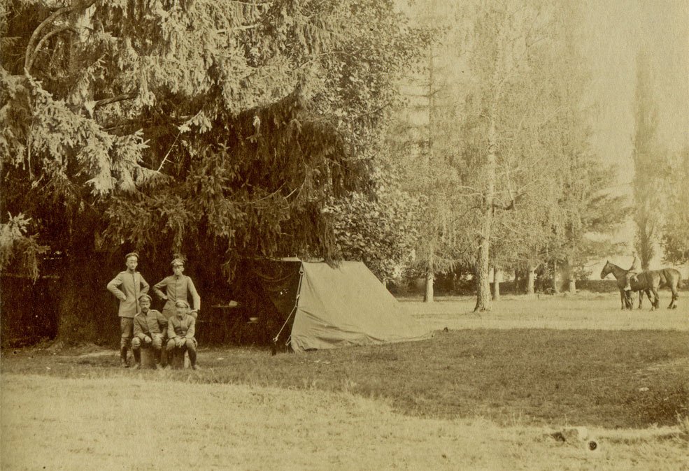 Hauptverbandplatz (casualty clearing station) of Sanitäts-Kompagnie Nr.253 (the divisional medical company) near Borshchiv in August 1917.